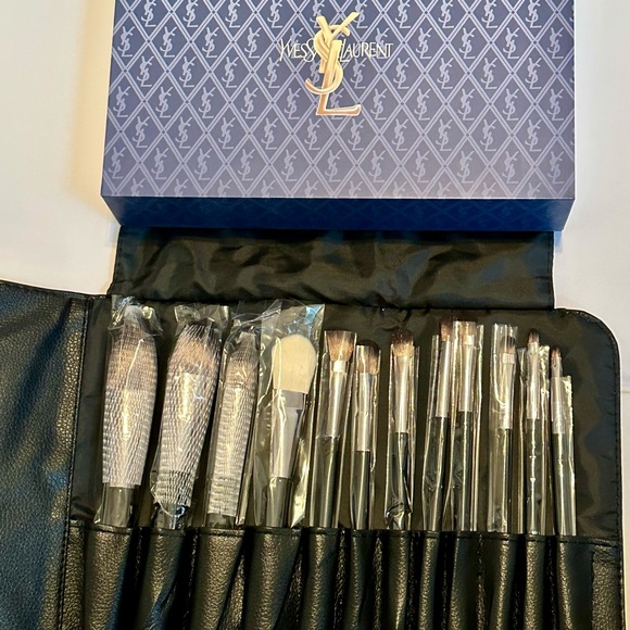 Yves Saint Laurent Luxurious 12-pc Makeup Brush Collection GWP Item. New RARE - Picture 4 of 9